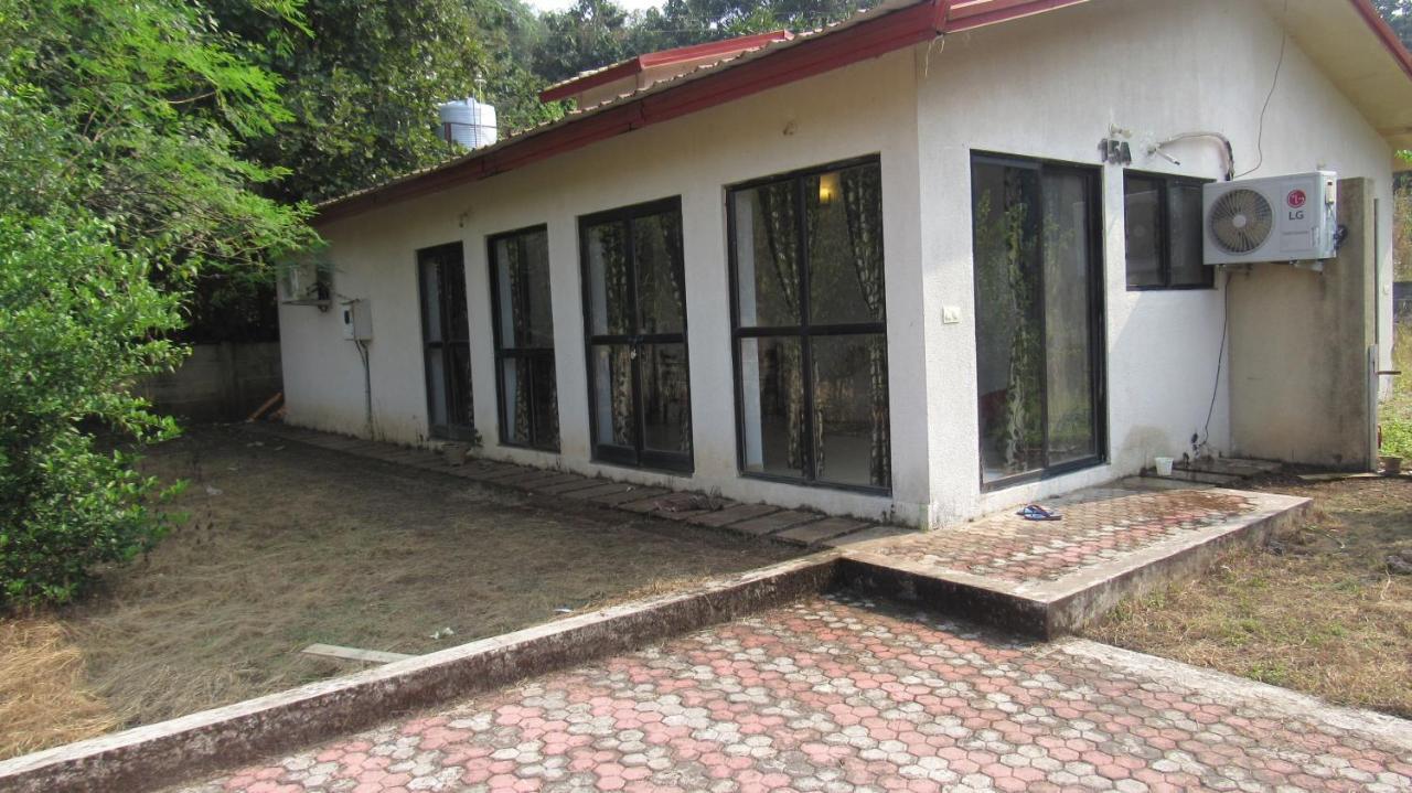 Retreat Chalets, The Nest, At Sparsh Resorts, Karjat Exteriér fotografie