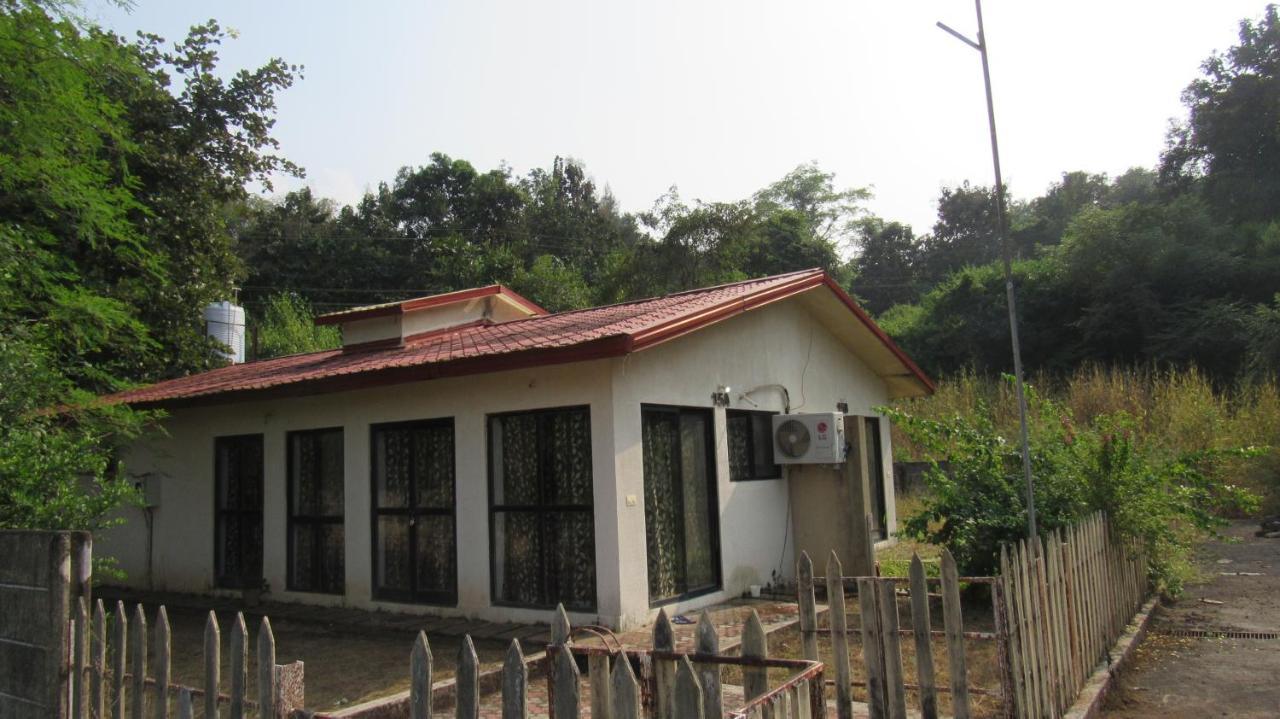 Retreat Chalets, The Nest, At Sparsh Resorts, Karjat Exteriér fotografie