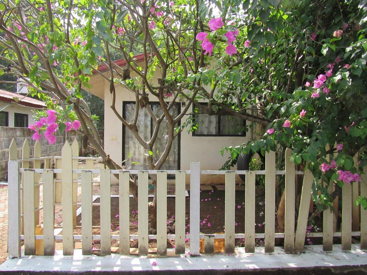 Retreat Chalets, The Nest, At Sparsh Resorts, Karjat Exteriér fotografie