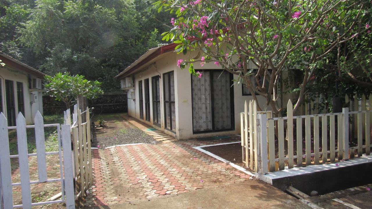 Retreat Chalets, The Nest, At Sparsh Resorts, Karjat Exteriér fotografie