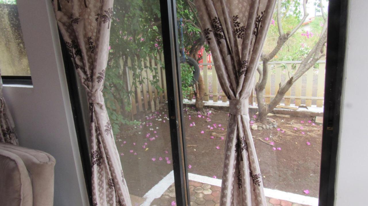 Retreat Chalets, The Nest, At Sparsh Resorts, Karjat Exteriér fotografie